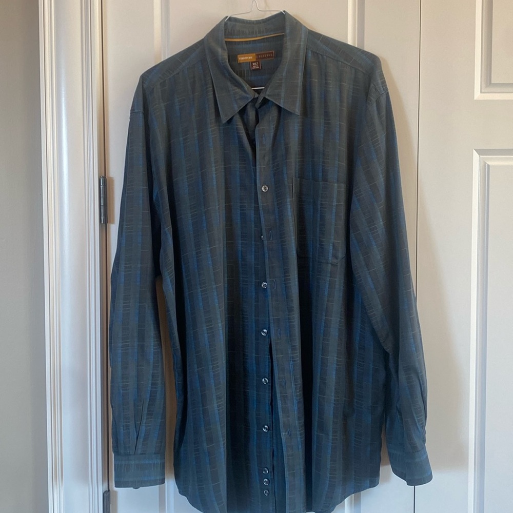 Territory Reserve Men’s button down shirt . Size XXLT